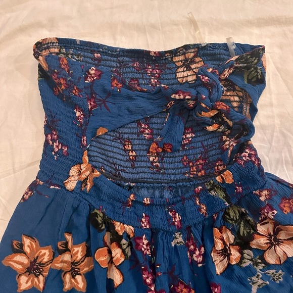 Blue Floral Tube Top Romper with Tie Back Size Small - Picture 4 of 5